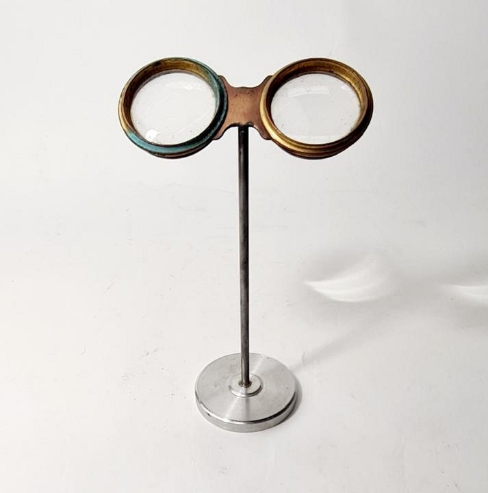 Binocular Magnifier