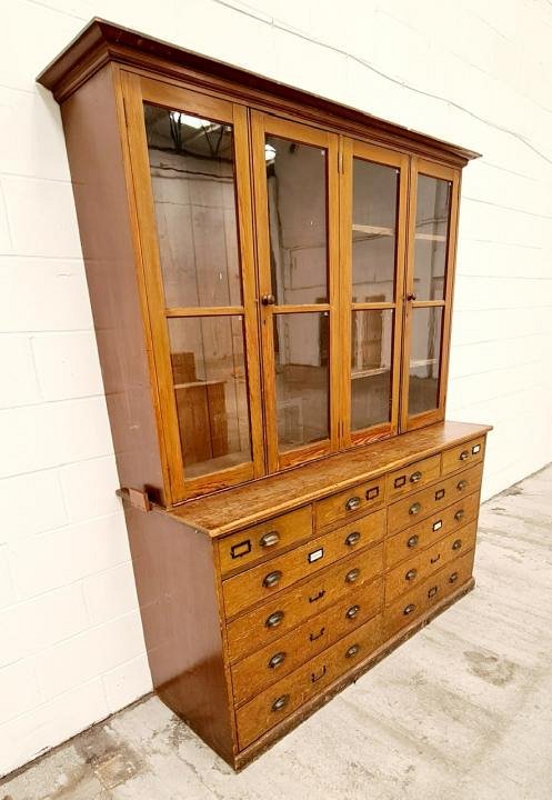 Large Oak Cabinet