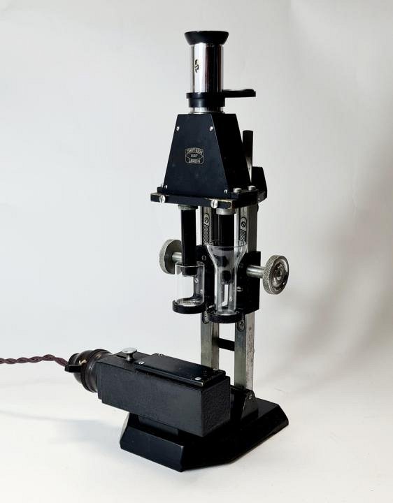 Comparison Microscope