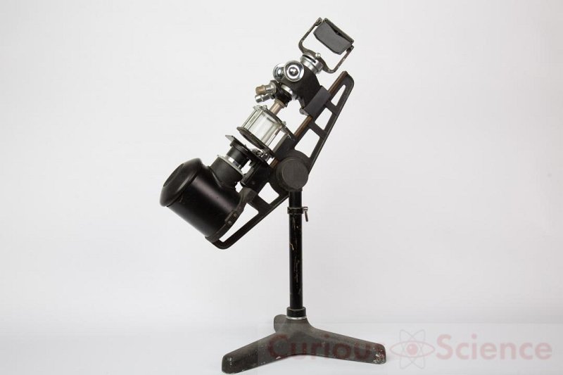 Large Microscope | CURIOUS SCIENCE