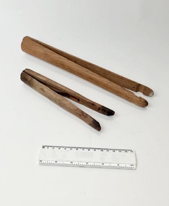 Wooden Laboratory / Photographic Tongs