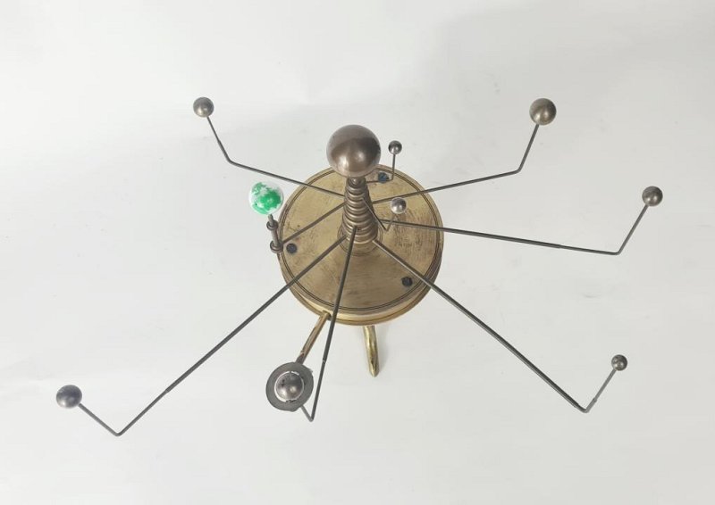 Antique Style Orrery/Planetarium