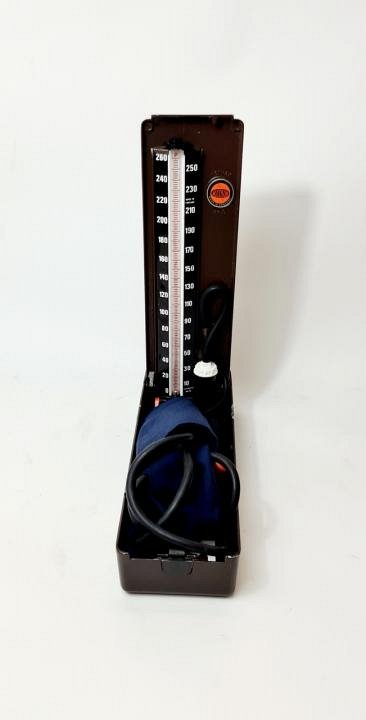 Period Sphygmomanometer (Blood Pressure) Metal Case