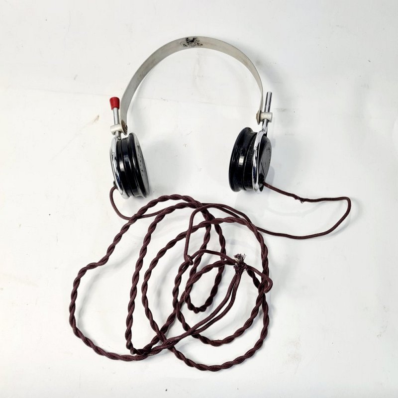 Period Headphones / Headset