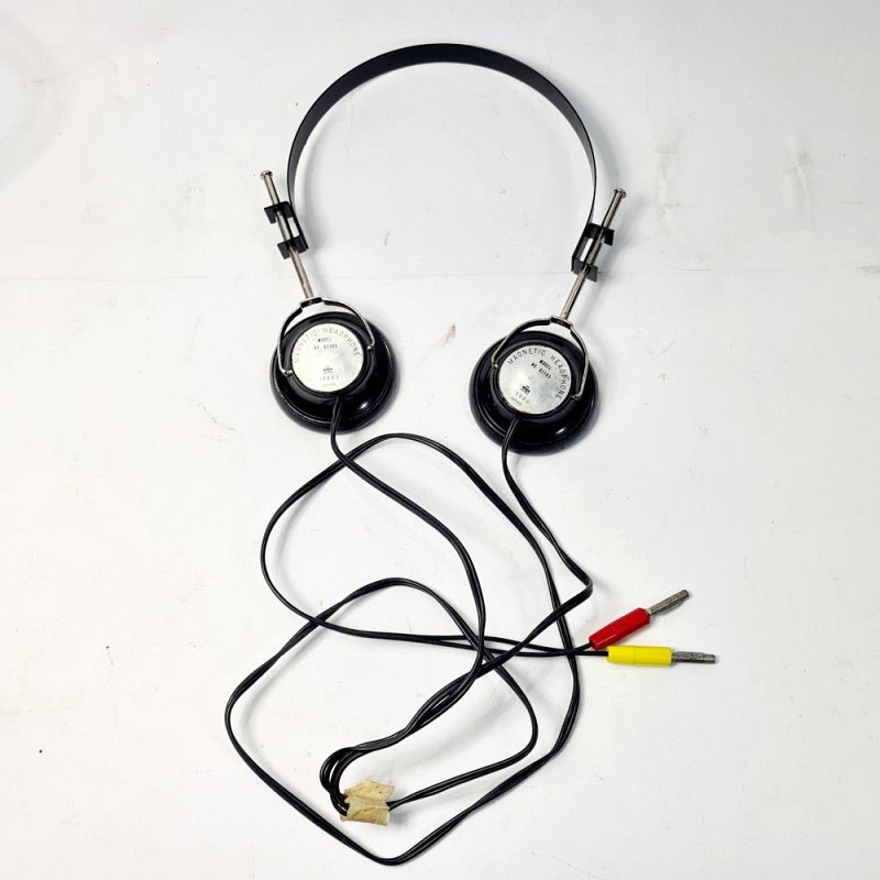 Period Headphones / Headset