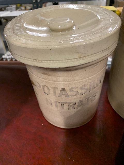 Stoneware Potassium Nitrate Jar with lid