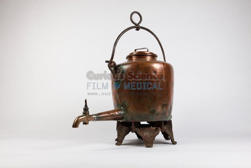 Large Copper Kettle / Urn