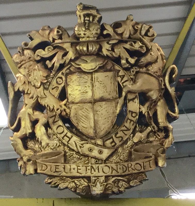Large Royal Coat of Arms of the Uk