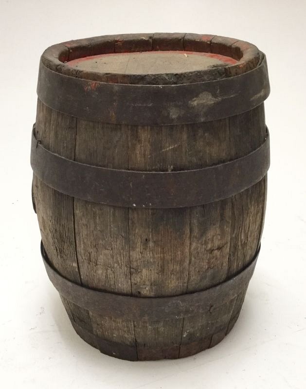 Old wooden barrel / keg