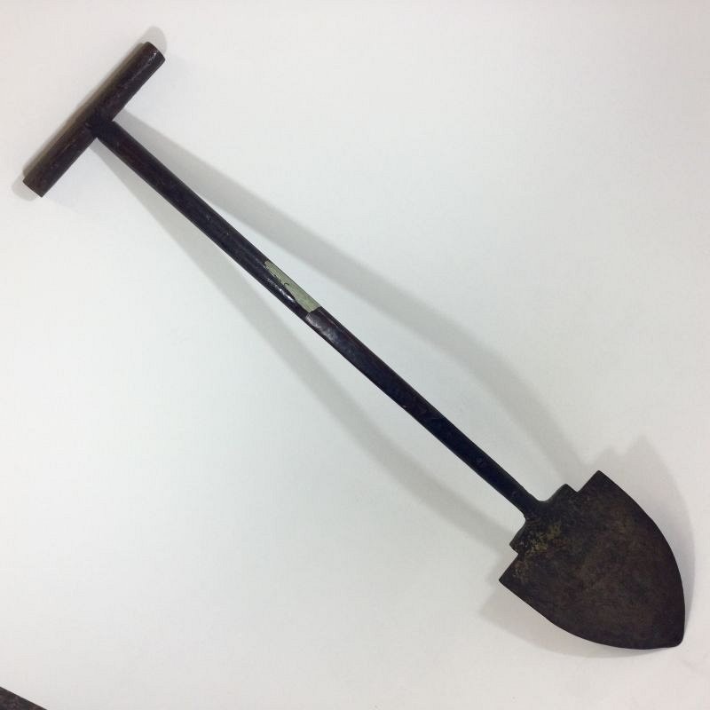 Gravedigger's spade