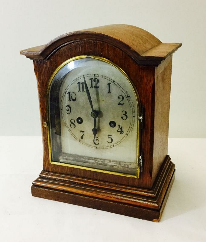 Mantle clock