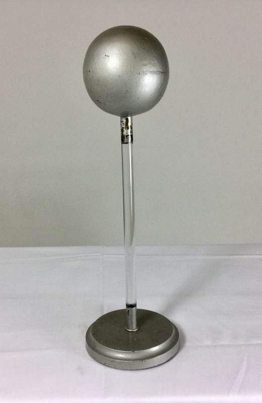 Spherical electrostatic conductor