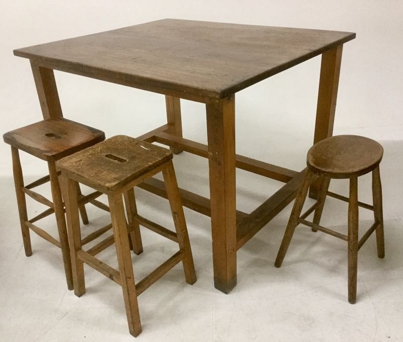 Large science bench and stools