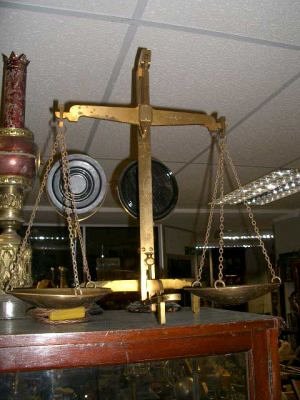 Brass weighing scales